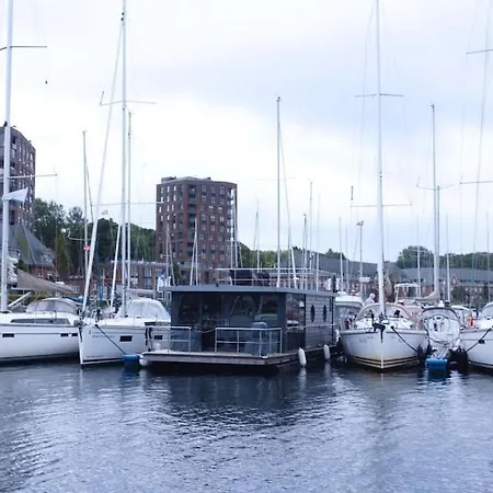 Bådhotel Hausboot Fjord Meeresbrise Mit Dachterrasse In
